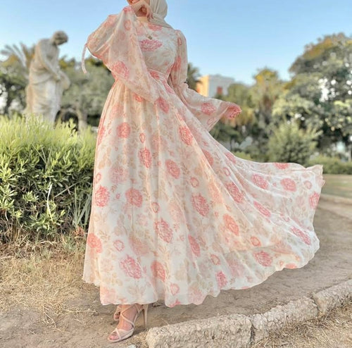 Creamy chiffon .